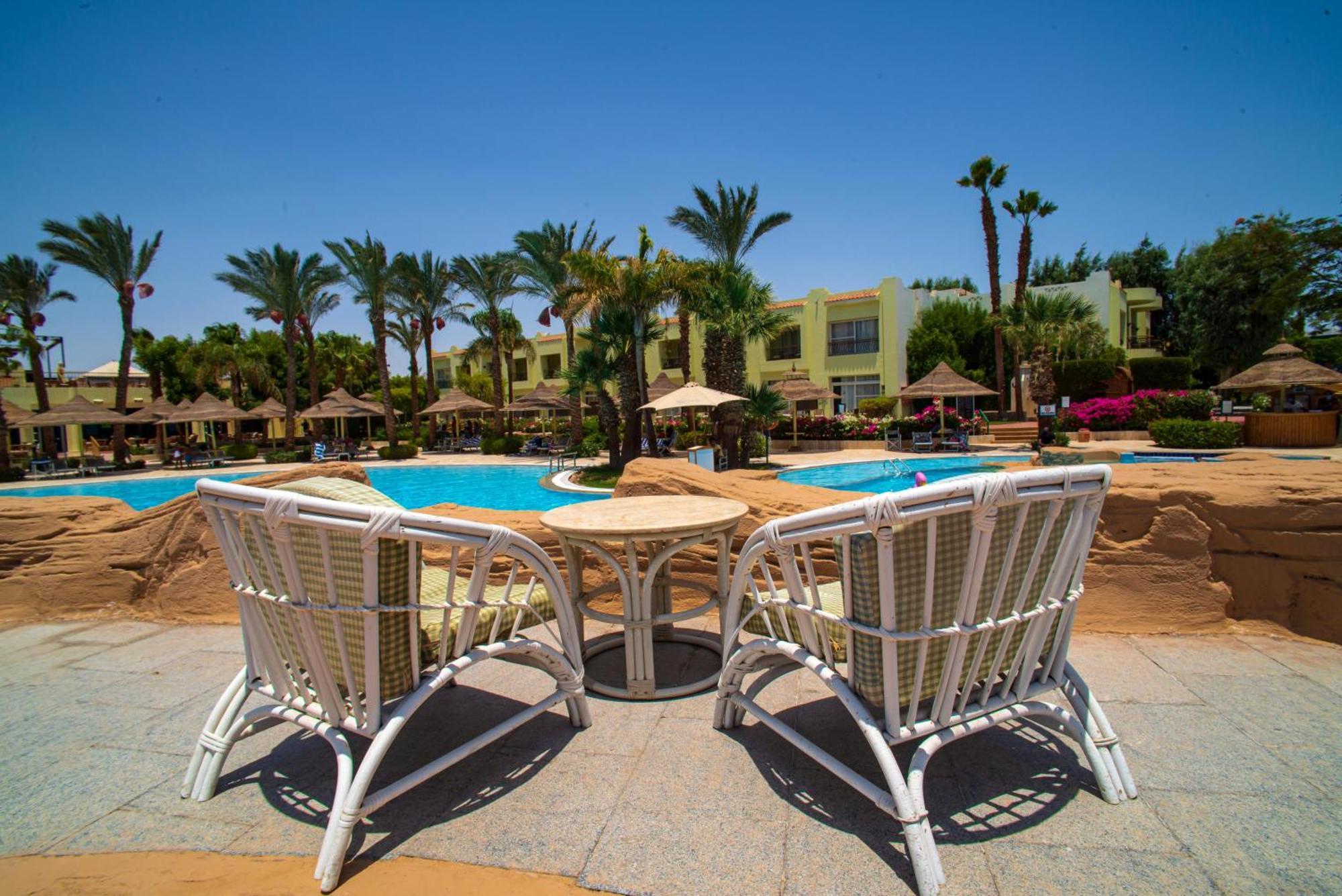 Sierra Sharm El Sheikh Hotel Luaran gambar A pool at a resort in Sharm El Sheikh, Egypt