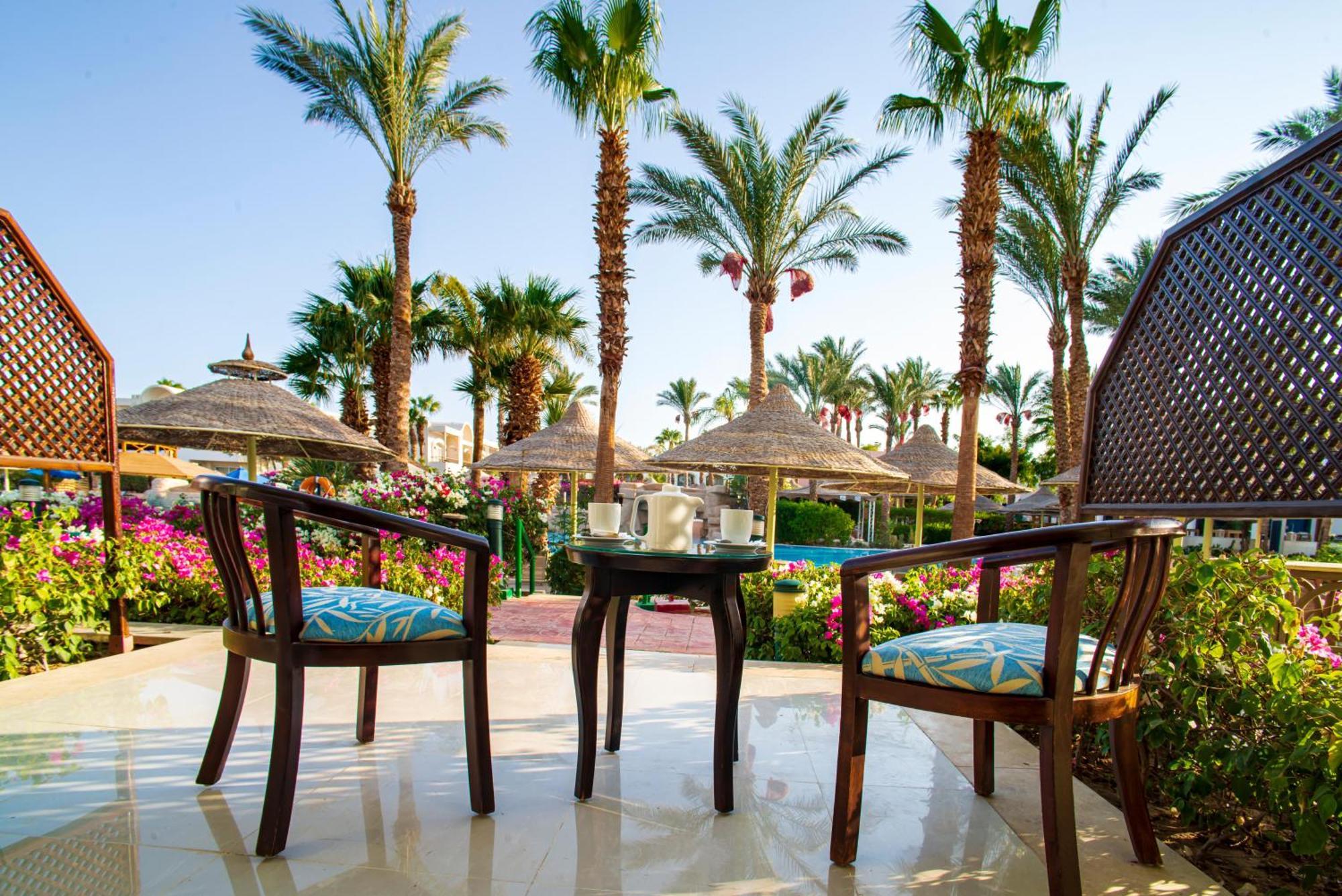 Sierra Sharm El Sheikh Hotel Luaran gambar The resort's pool area